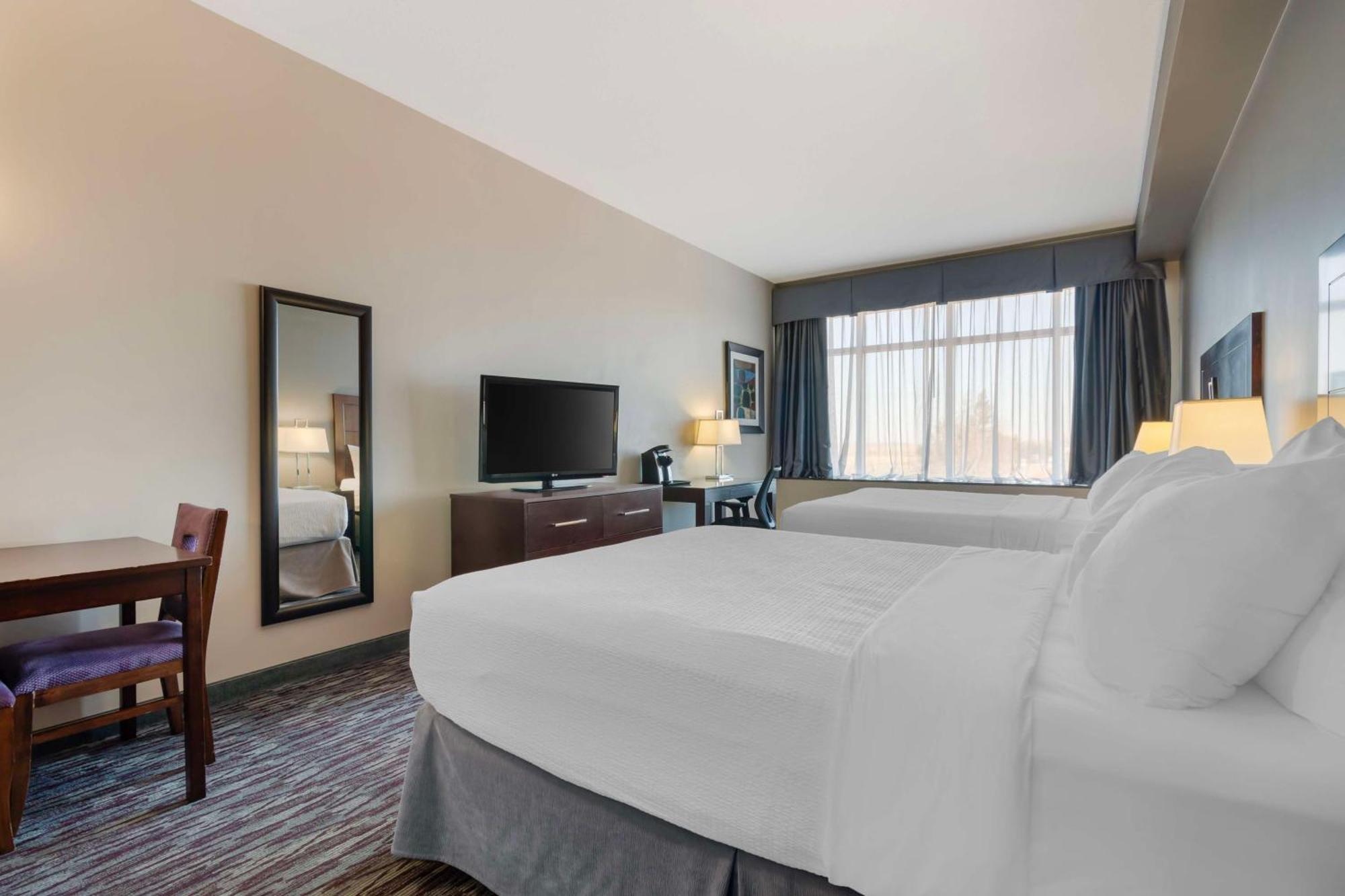 Best Western Plus Brandon Inn מראה חיצוני תמונה