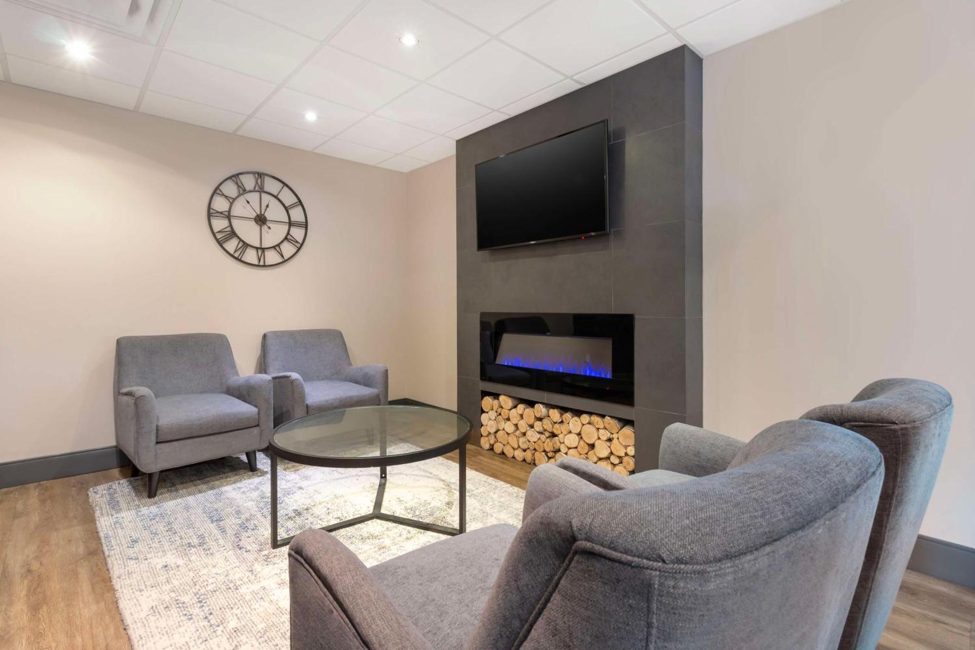 Best Western Plus Brandon Inn מראה חיצוני תמונה
