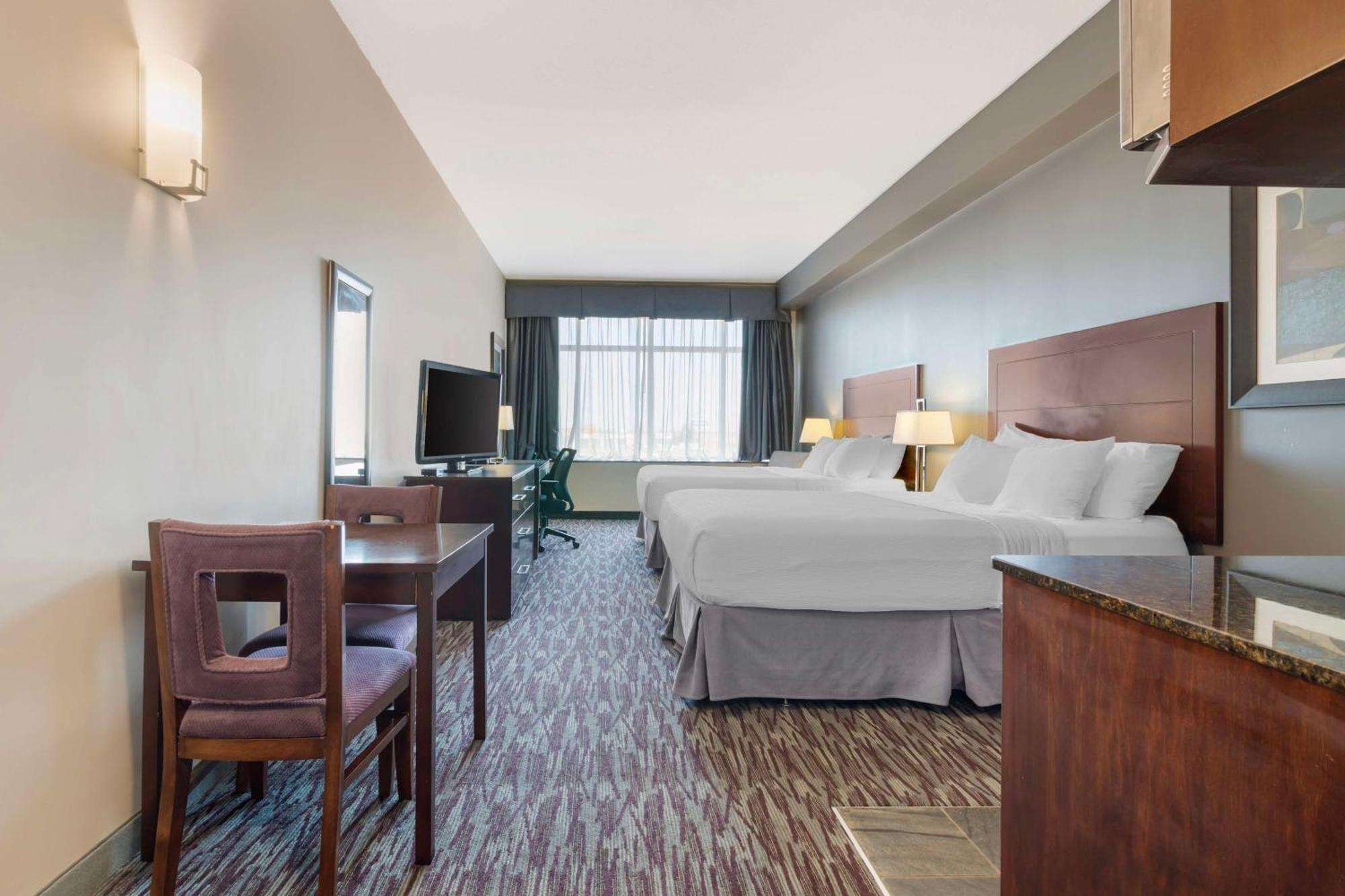 Best Western Plus Brandon Inn מראה חיצוני תמונה